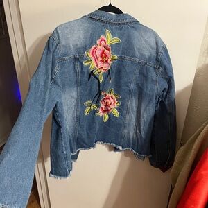 💝 3X Blue Savvy Floral Embroidered Denim Jean Jacket